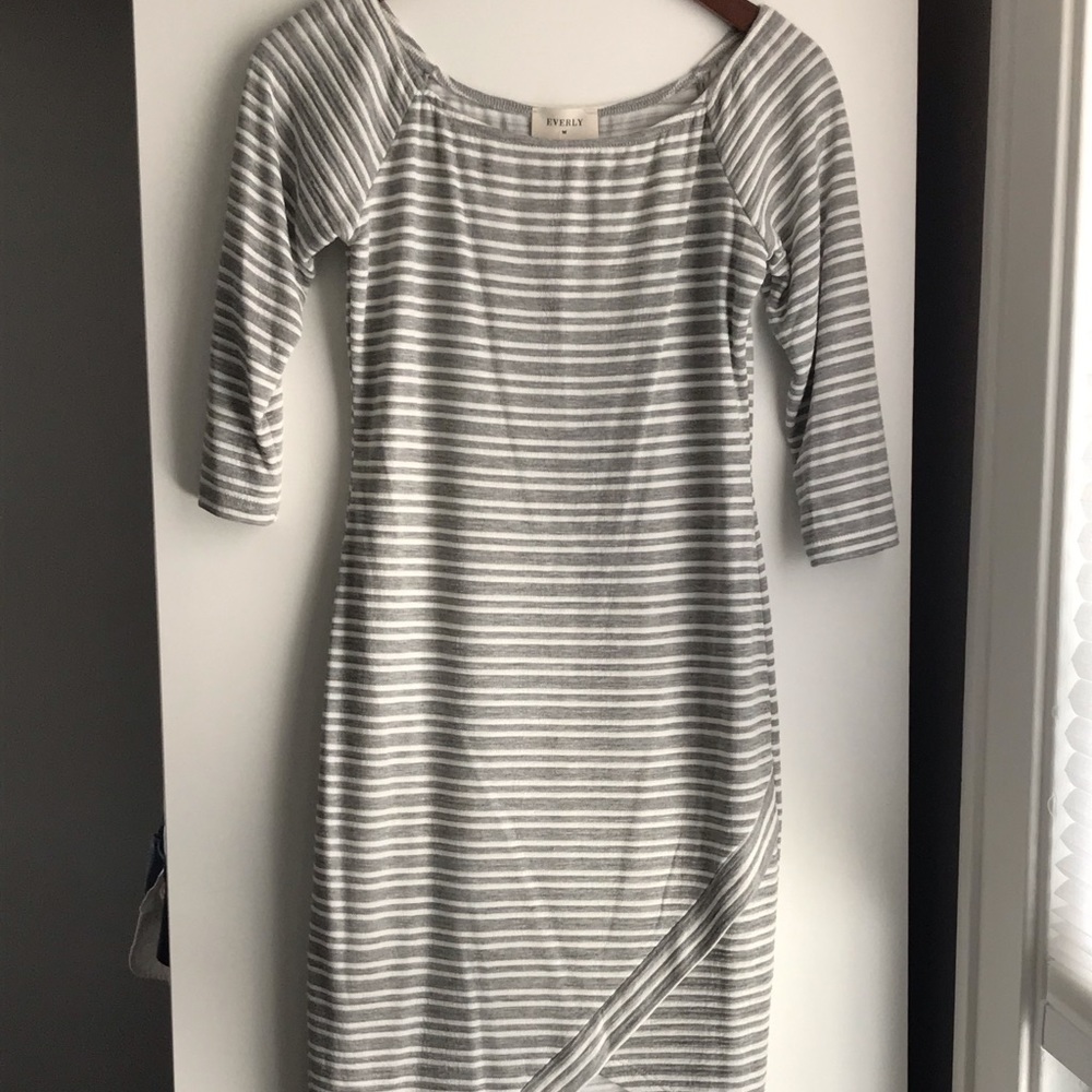 EVERLY Stripe Off-the-shoulder Dress